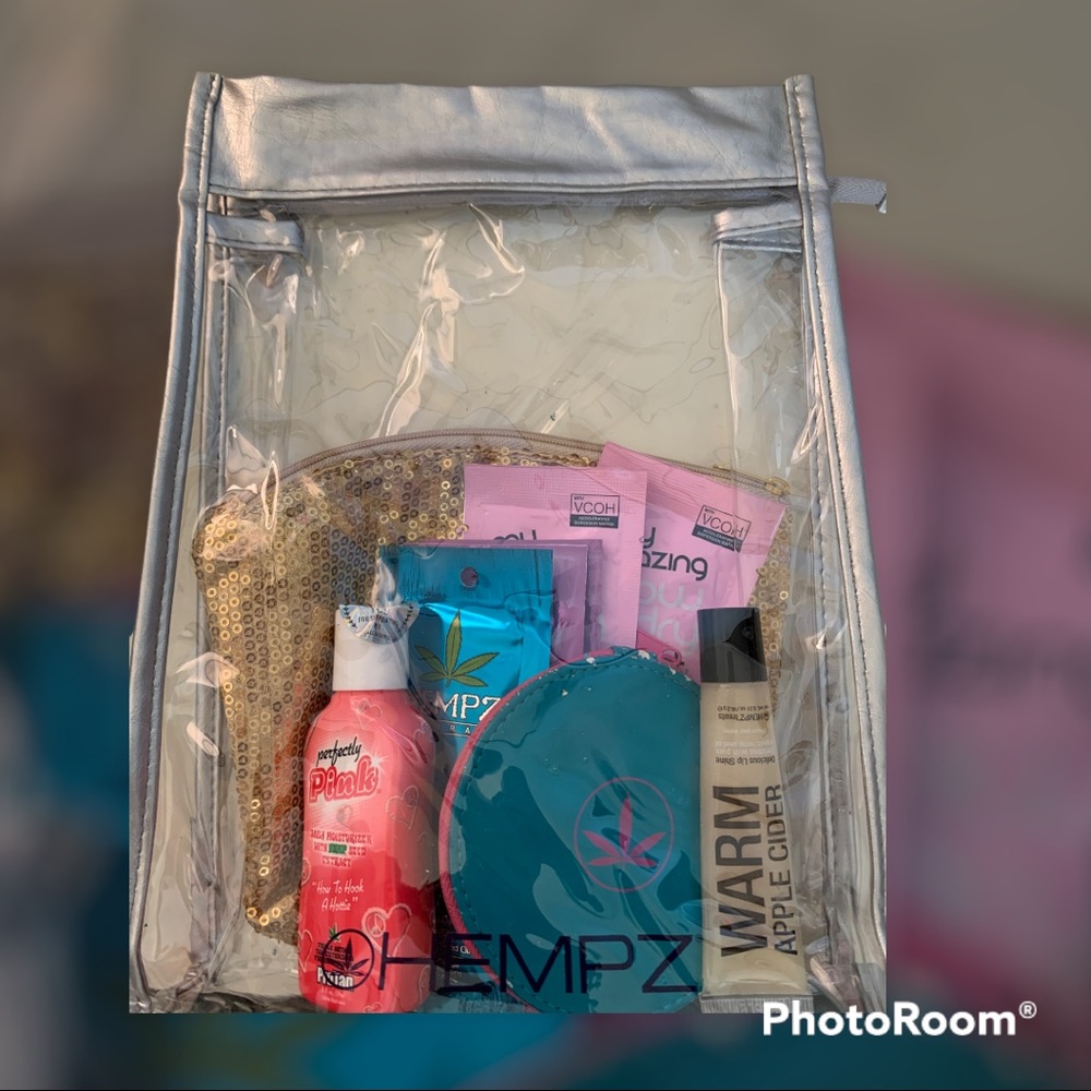 Bag of Hempz Tanning Items